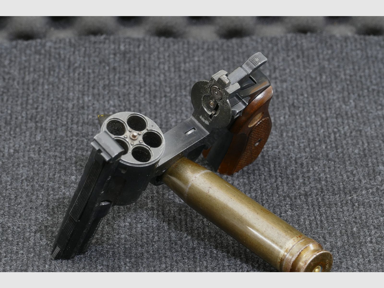 Mauser Magnum rewolwer alarmowy, kal. .45 Knall lub .45 Short, zdjęcie 4 z 5