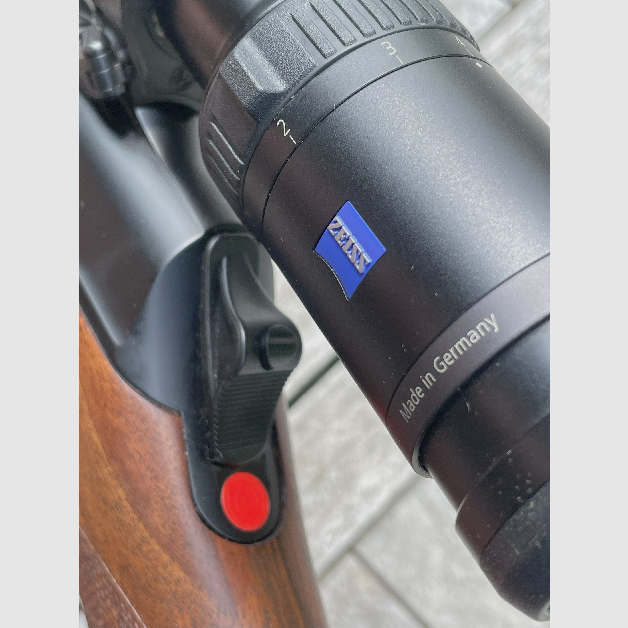 Sauer S303 Elegance 9,3x62 mit Zeiss Victory HT 1.1-4x24 und Munition