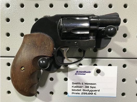 Smith & Wesson Cuerpo de Guardia