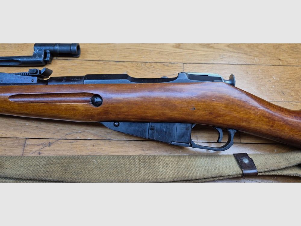 Karabin Mosin Nagant 1891/30 – Jakość przedwojenna – Arsenal w Izhevsku 1926 – Ośmiokątny zamek – Pasek i bagnet – 100% Mono-numer – Wspaniała lufa – Doskonały stan – Karabin Mosin lub Przysięga miłości Sergieja i Tatiany! – TBE++, zdjęcie 30 z 39