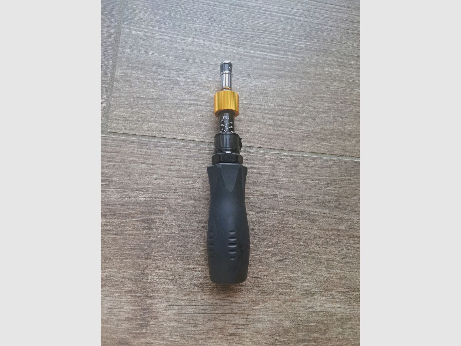Vortex assembly set with torque wrench