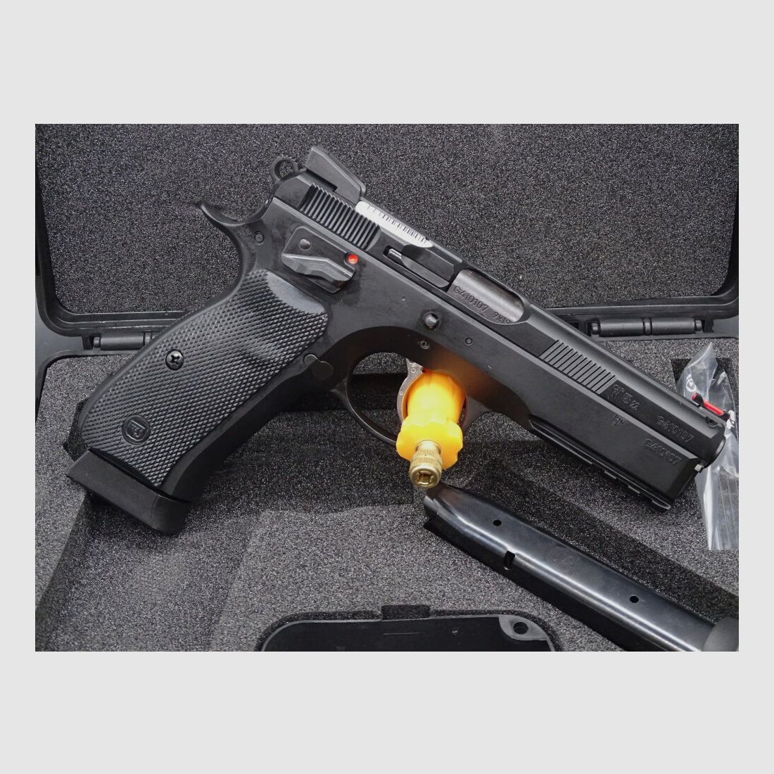 CZ 75 SP 01 Shadow Kaliber 9mm Luger NEUWAFFE 75 SP 01 Shadow