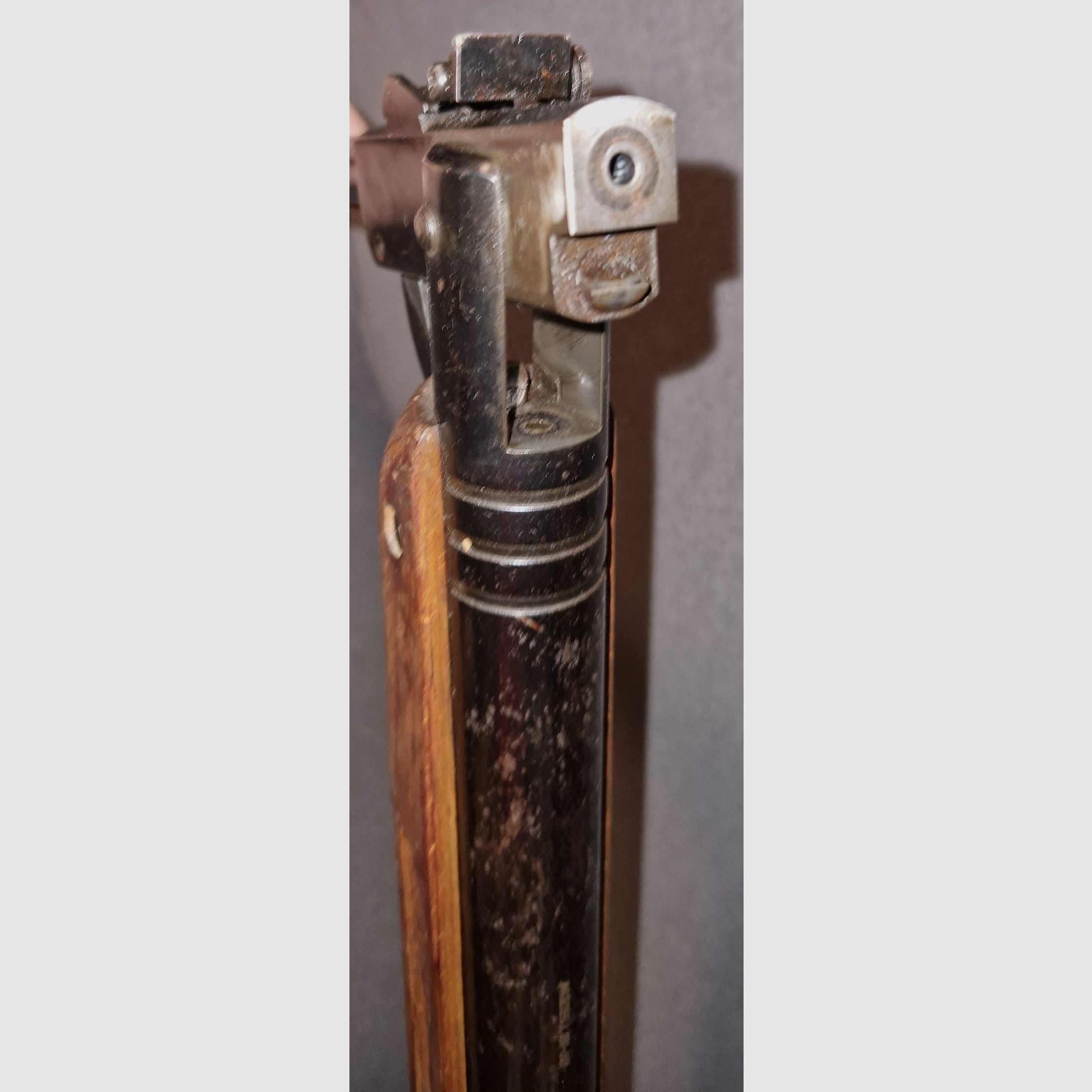 HAENE SUHL III - 56 / 3 - 56 / S 32/1108/1007 /4.5mm / GDR VEB AIR RIFLE VERY GOOD PRESSURE / LITTLE SURFACE RUST / VERY RARE ( NR31 ) ------>! READ DESCRIPTION ! <------