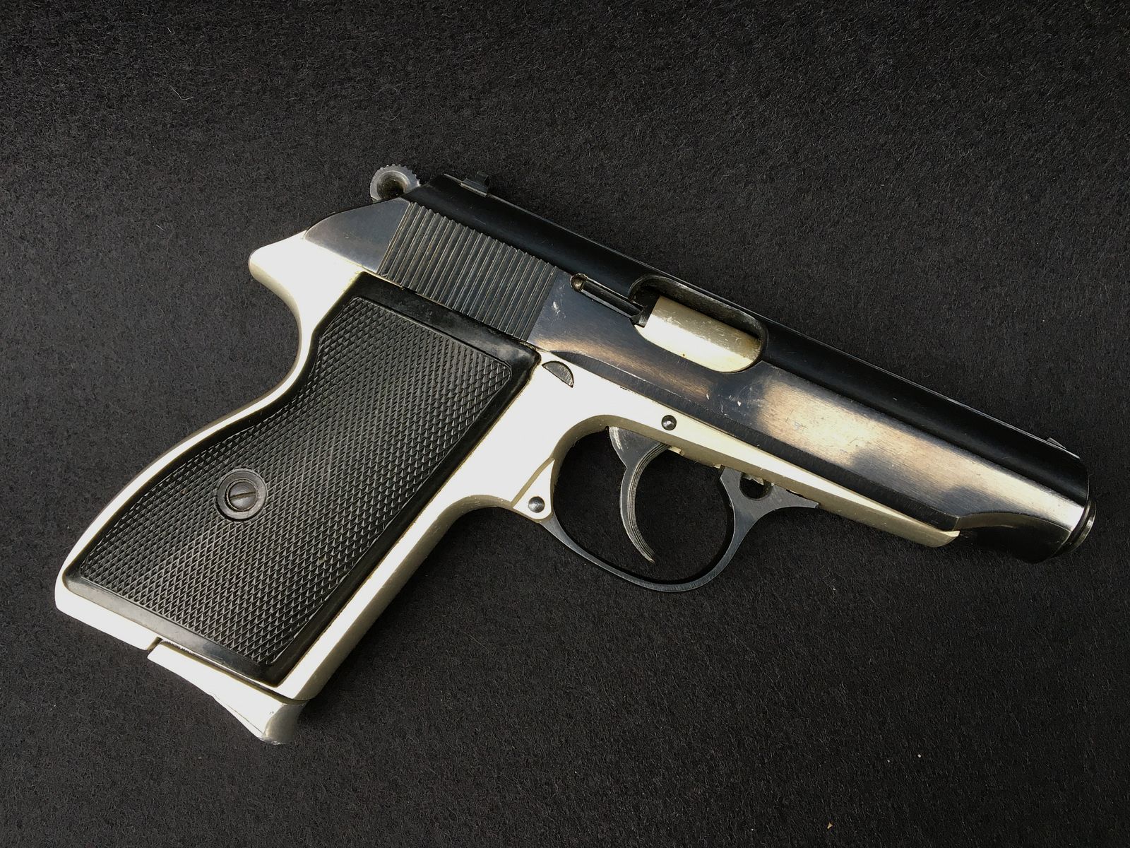 Pistole PA63 Femaru FEG 9mm Makarov