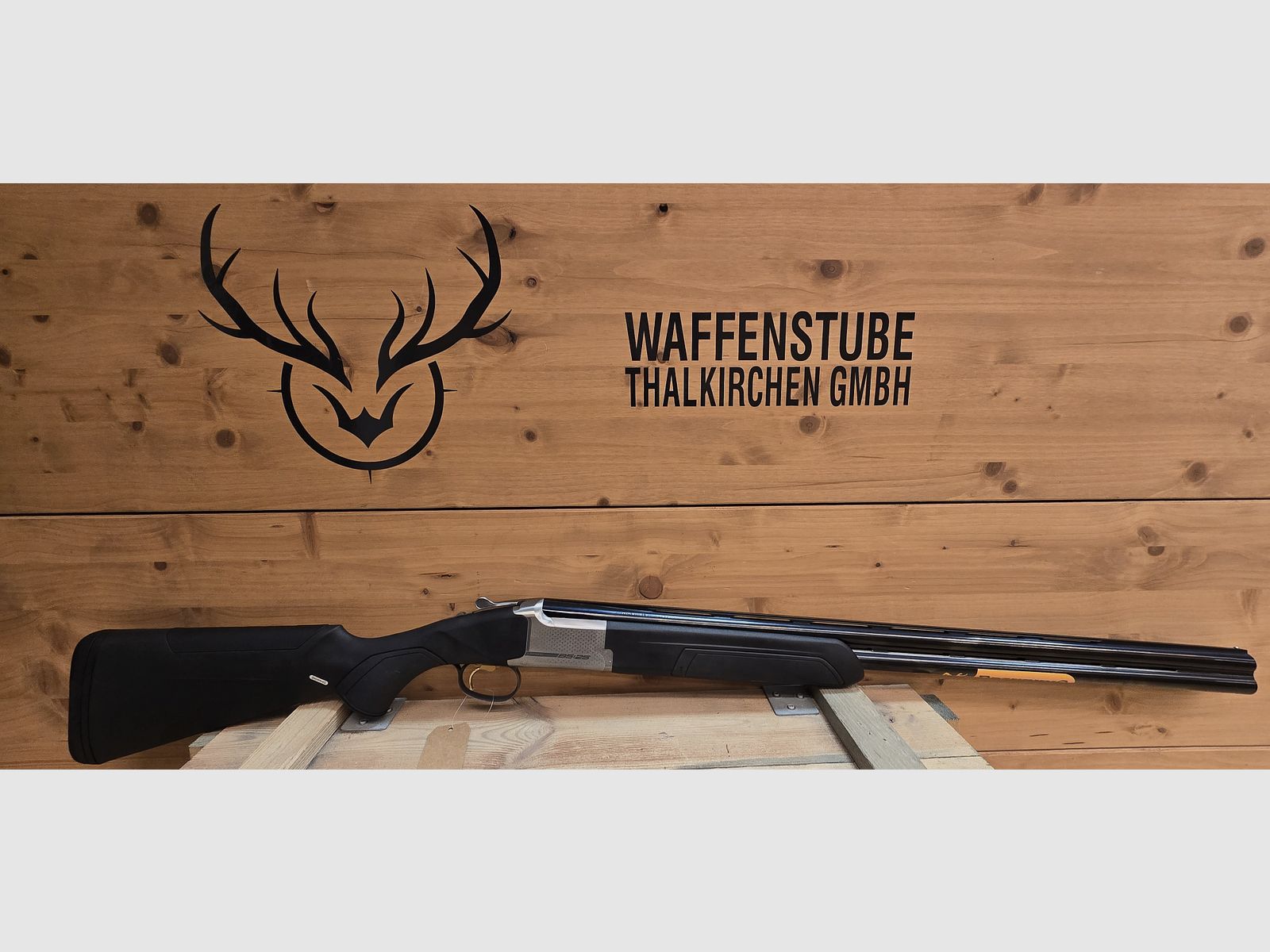 Browning B525 Composite ADJ over-and-under shotgun caliber 12/76 - 76 cm barrel length