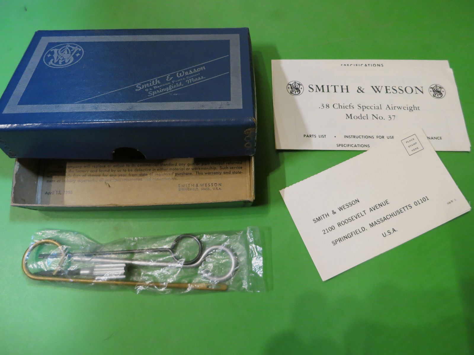 Smith&Wesson Mod. 37 Airweight CTG, .38 Special, 2" Lauf, Jäger/Sammler, wie neu   #54-