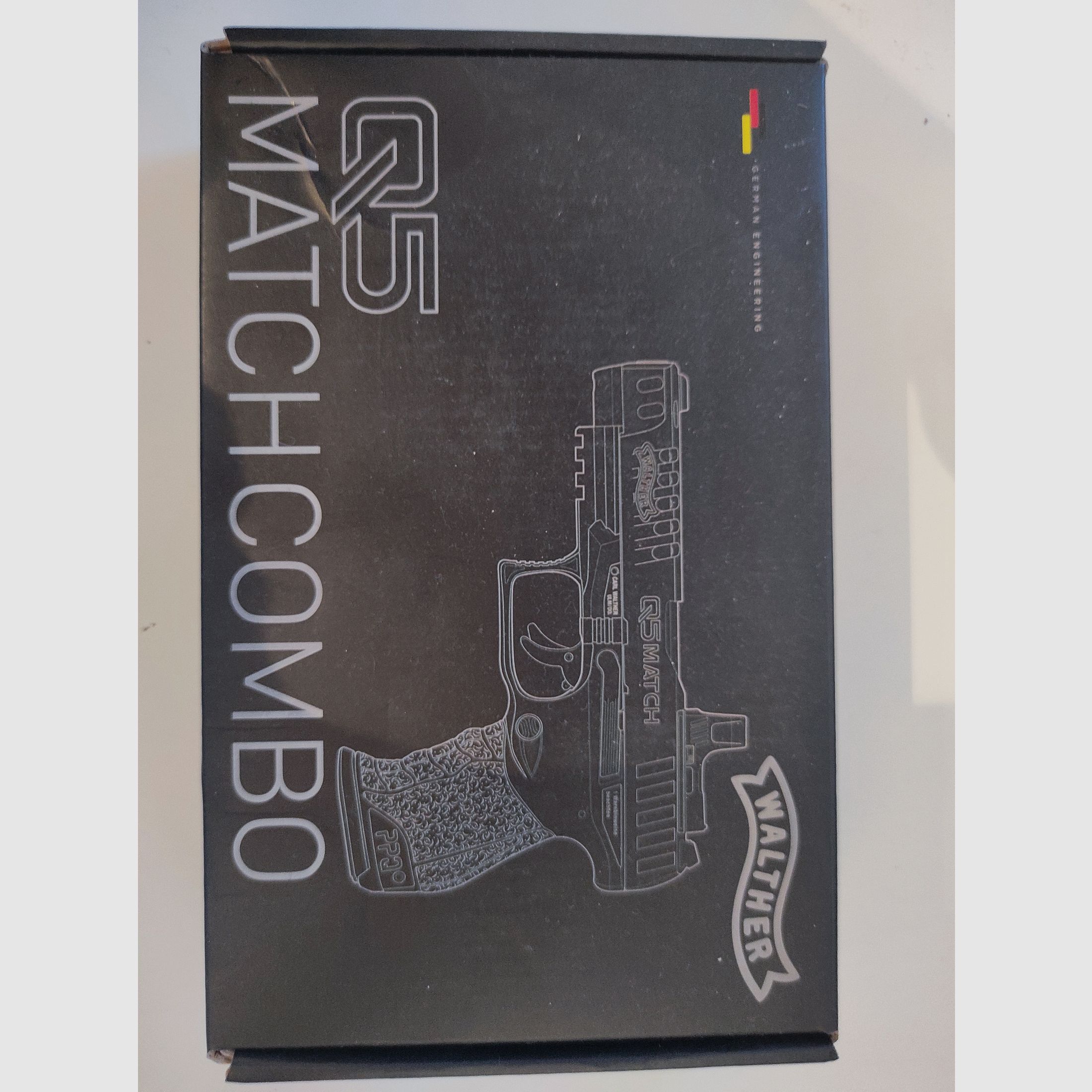Walther Q5 Match Combo avec viseur à point rouge