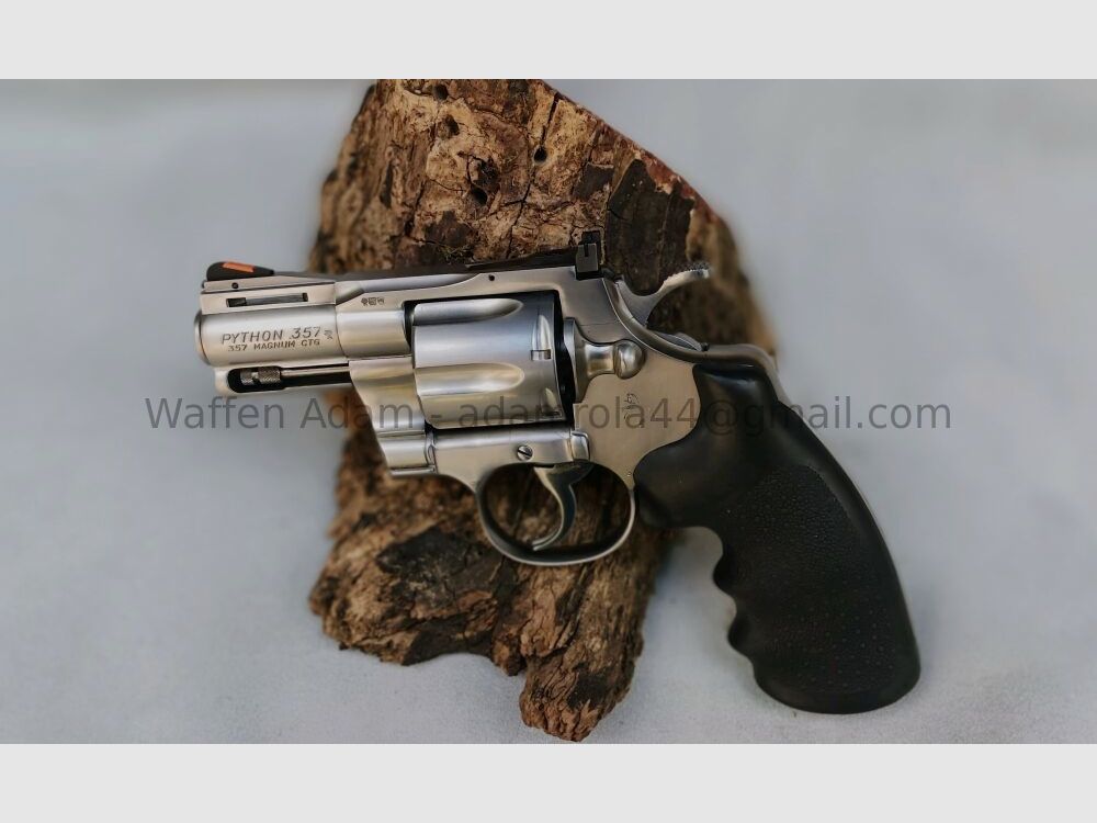 Colt, LTD Hartford Conn. Python Stainless 2.5 Inch