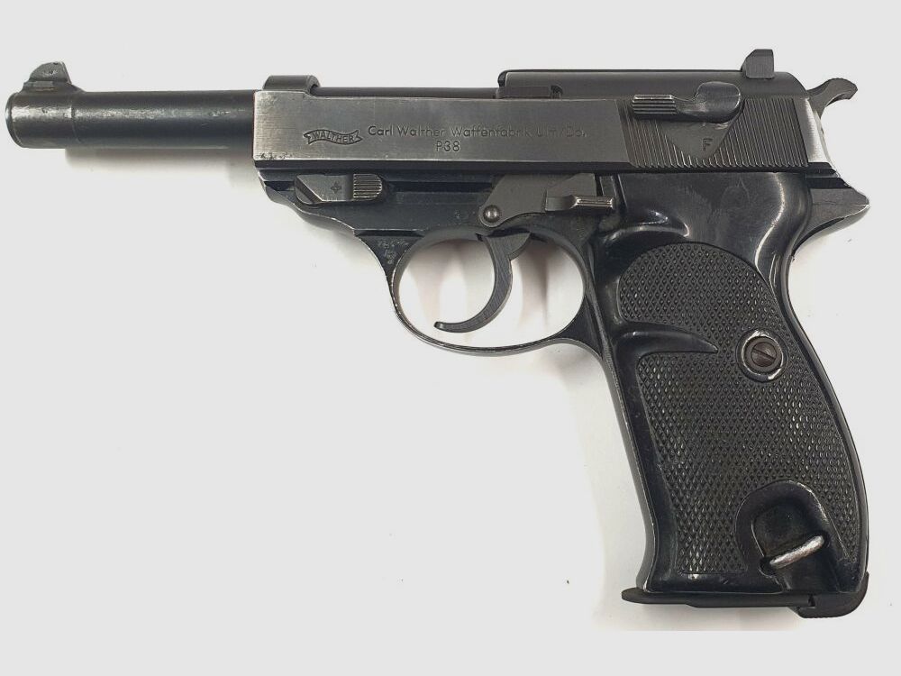 Fabryka broni Walther Ulm Donau P38 w komplecie z akcesoriami