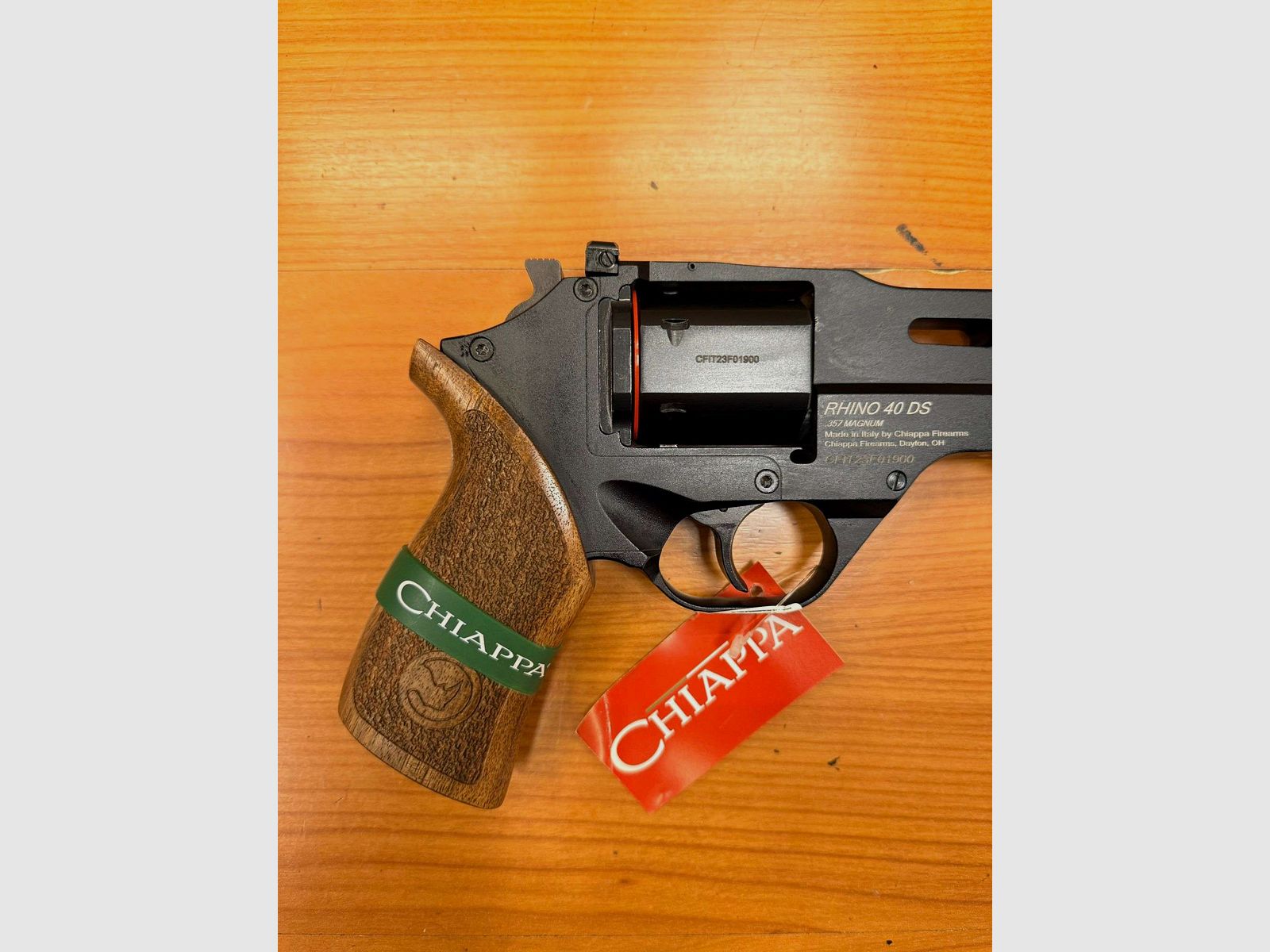 Chiappa Revolver 40DS 4" Kaliber 357 Magnum, Bild 3 von 4
