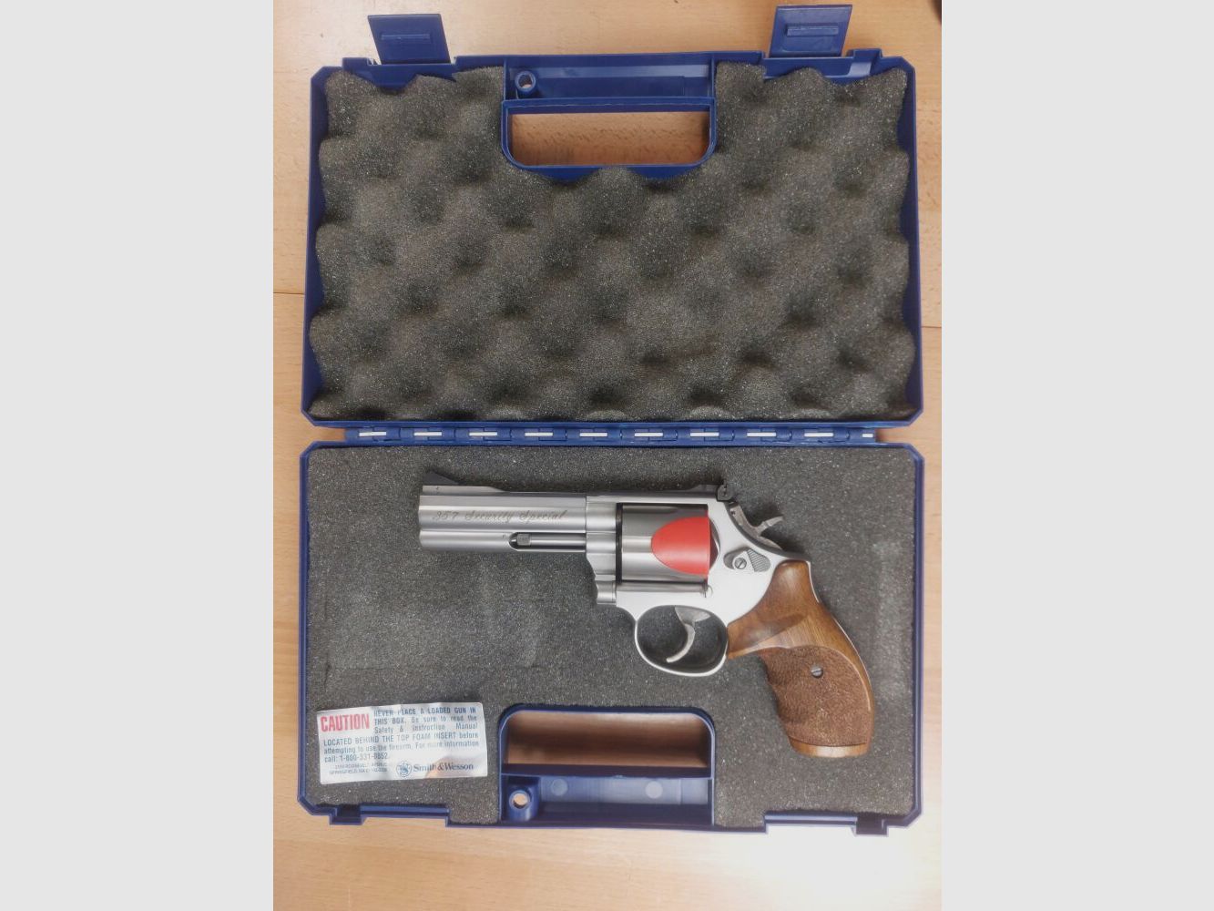 Smith & Wesson, USA 686- Security Special