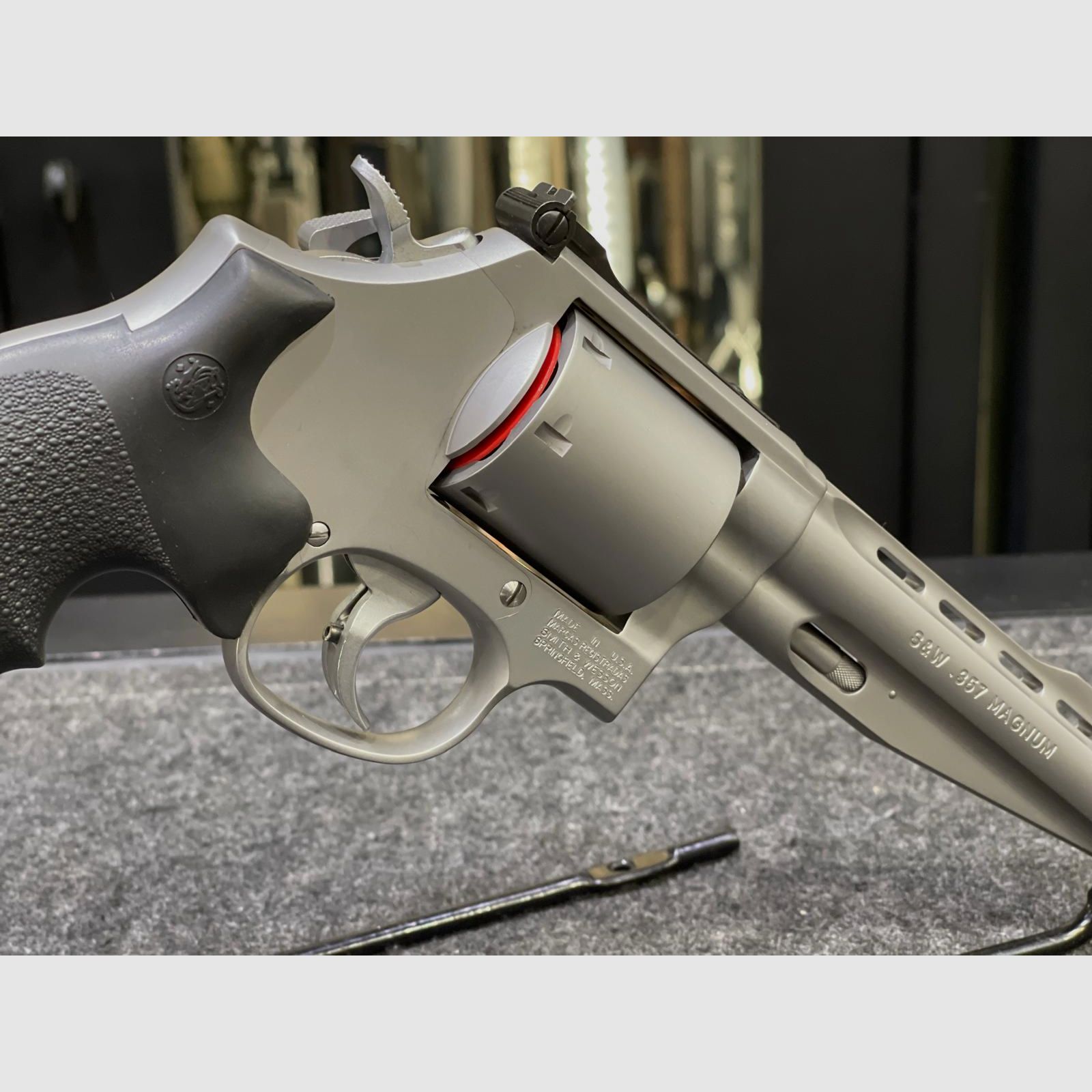 Smith & Wesson mod. 686 Performance Center, Bild 6 von 8