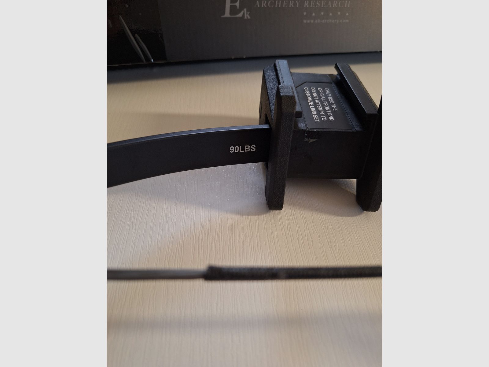 90 lbs Braccio di lancio Armbrust per EK Archery REVO 7 ***nuovo e mai sparato* + corda di ricambio