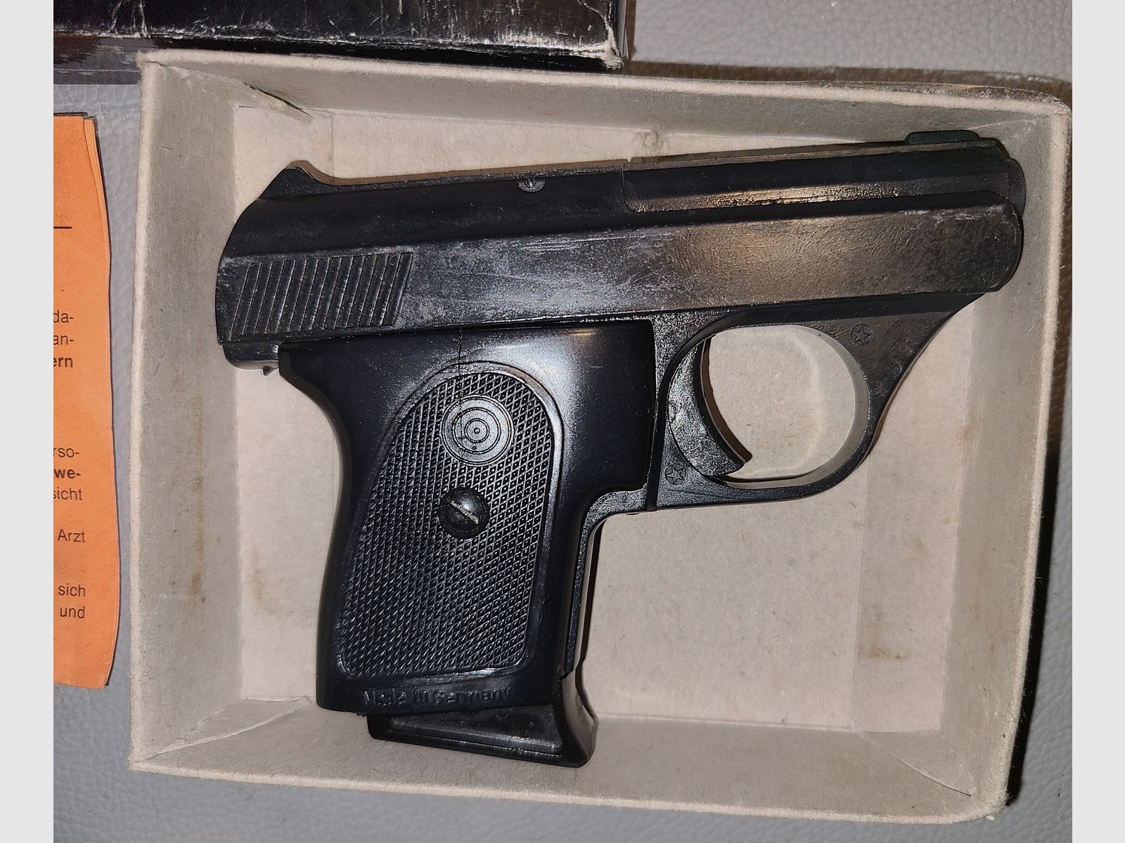 ME 8 DETEKTIVE  / ohne Zubehör / mit OVP / cal. 8mm / PTB 100/2  / SCHRECKSCHUSS GAS PISTOLE SILVESTER SELBSTVERTEIDIGUNG SAMMLUNG / GEBRAUCHT