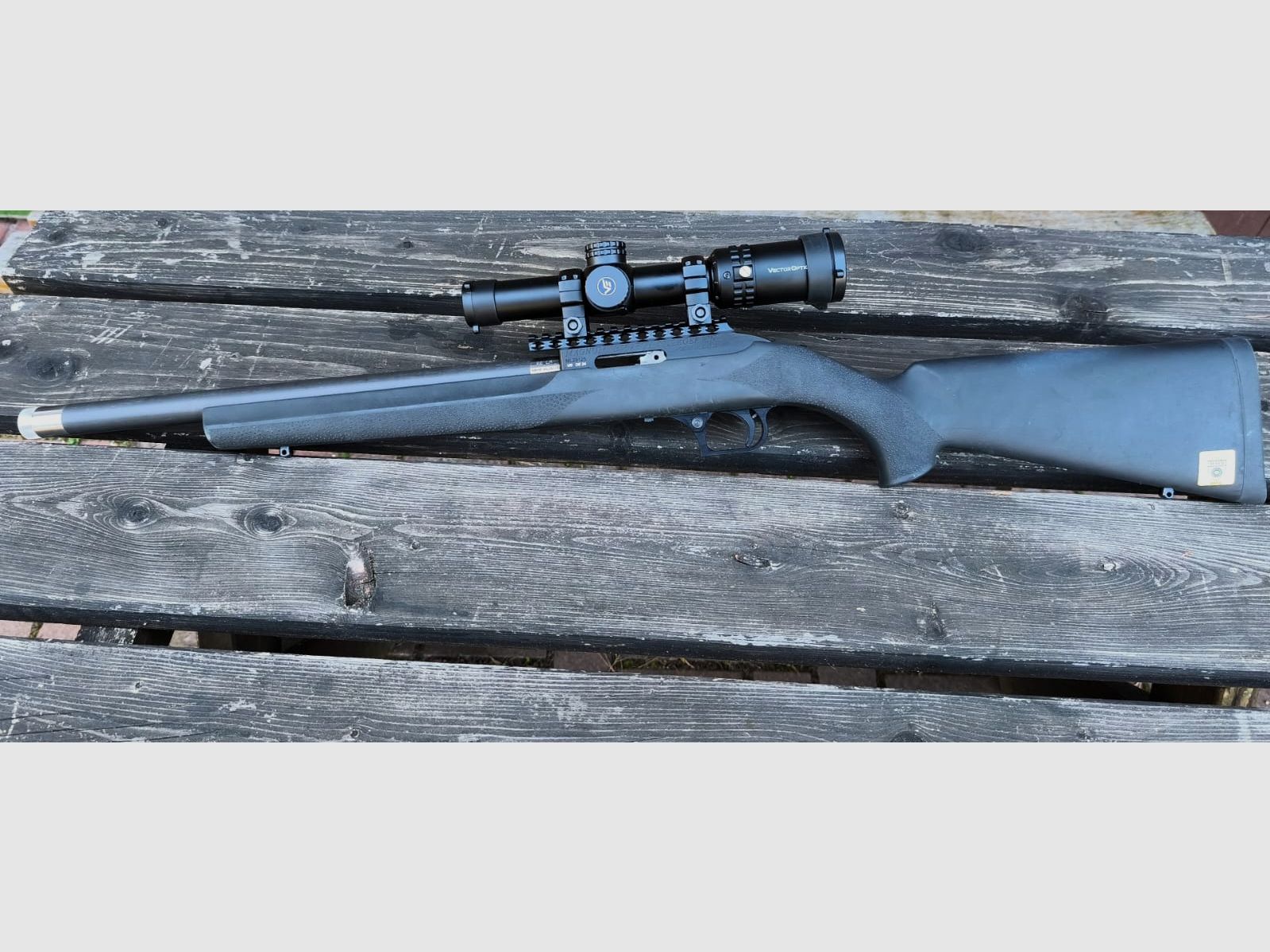 Magnum Research MLR-1722 OverMolded black 17" (17 inches) .22lr