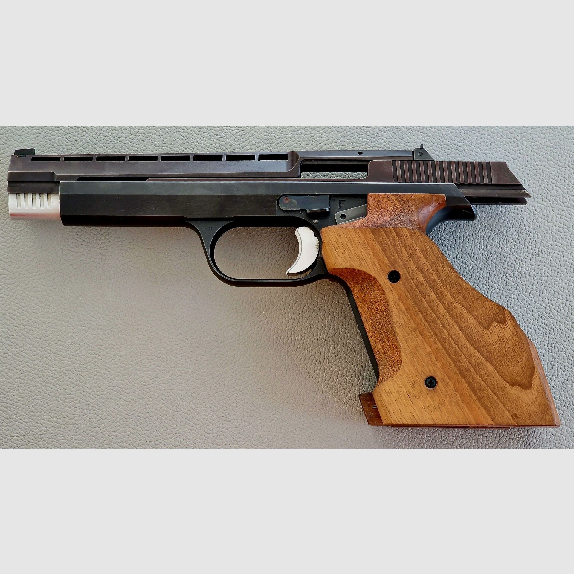 SIG Hämmerli P240 .22 lfb