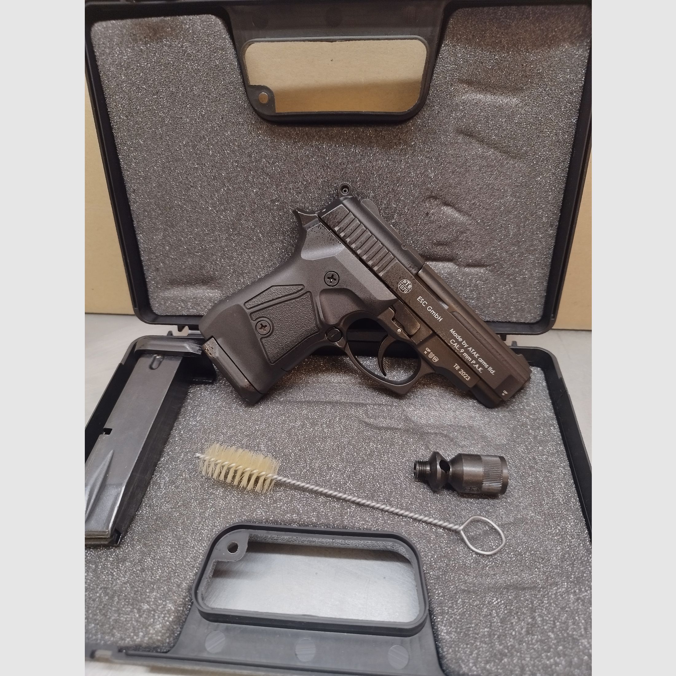 Zoraki 914-P Schreckschusswaffe 9mm PAK schwarz inkl. Reservemagazin !!Neuware!!