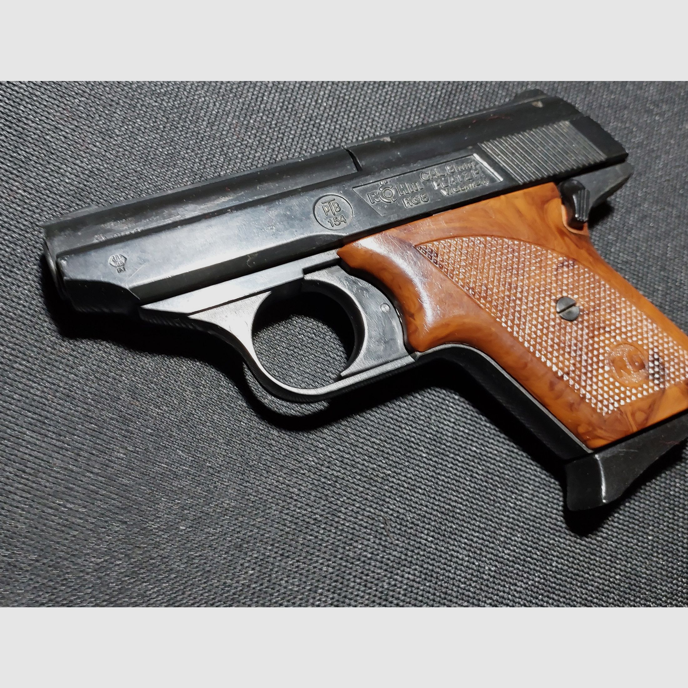 Röhm RG8 (RG 8) Pistolet à blanc Cal. 8mm OVP (PTB 154) RARE !