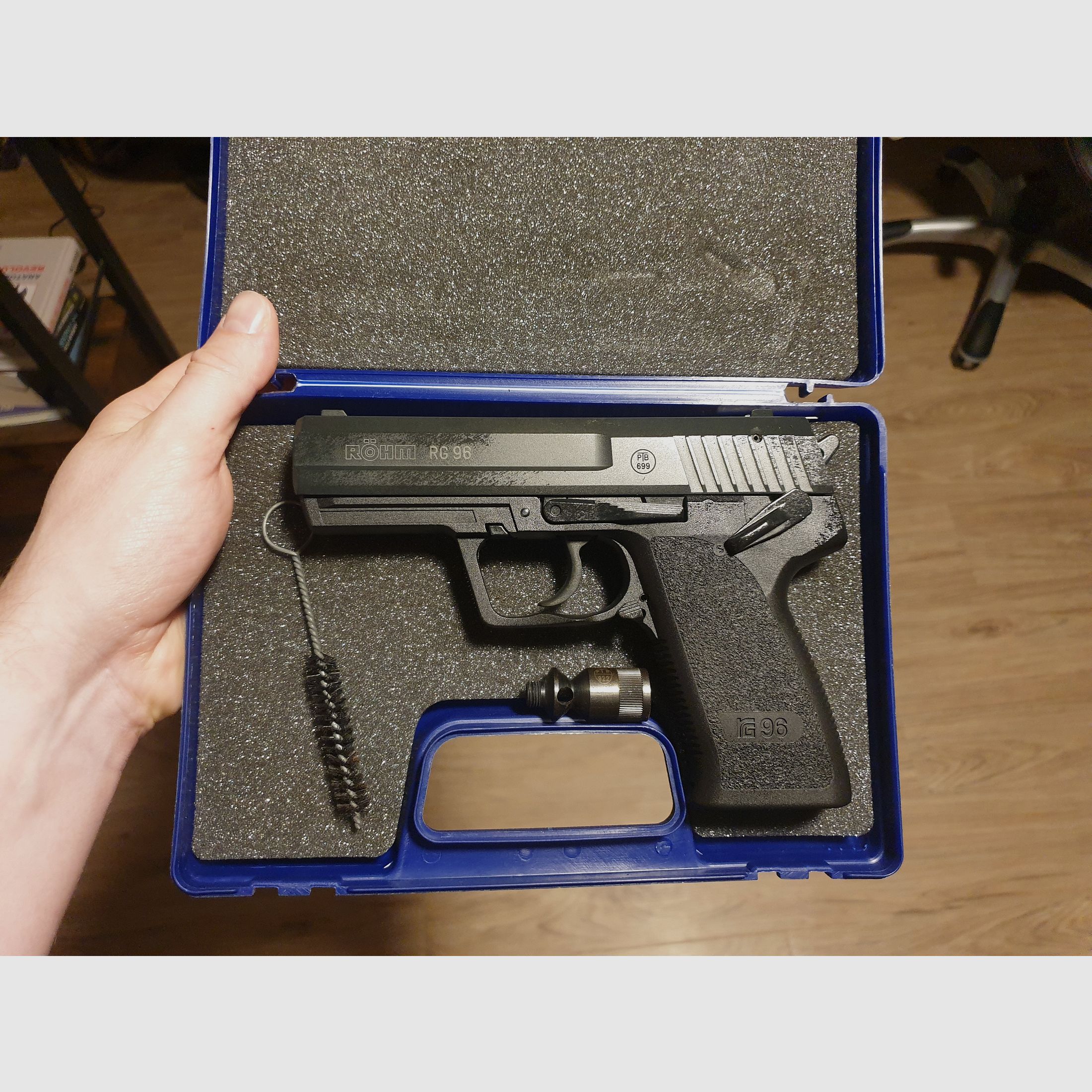 Röhm RG 96 pistola de fogueo pavonada 9mm PAK