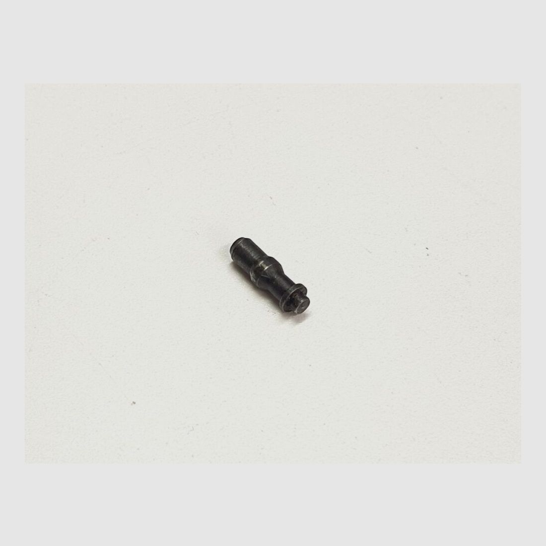 30M1 [37] US 30M1 carbine locking piece / Operating Slide Stop, used, US Military part A196441, image 2 of 4