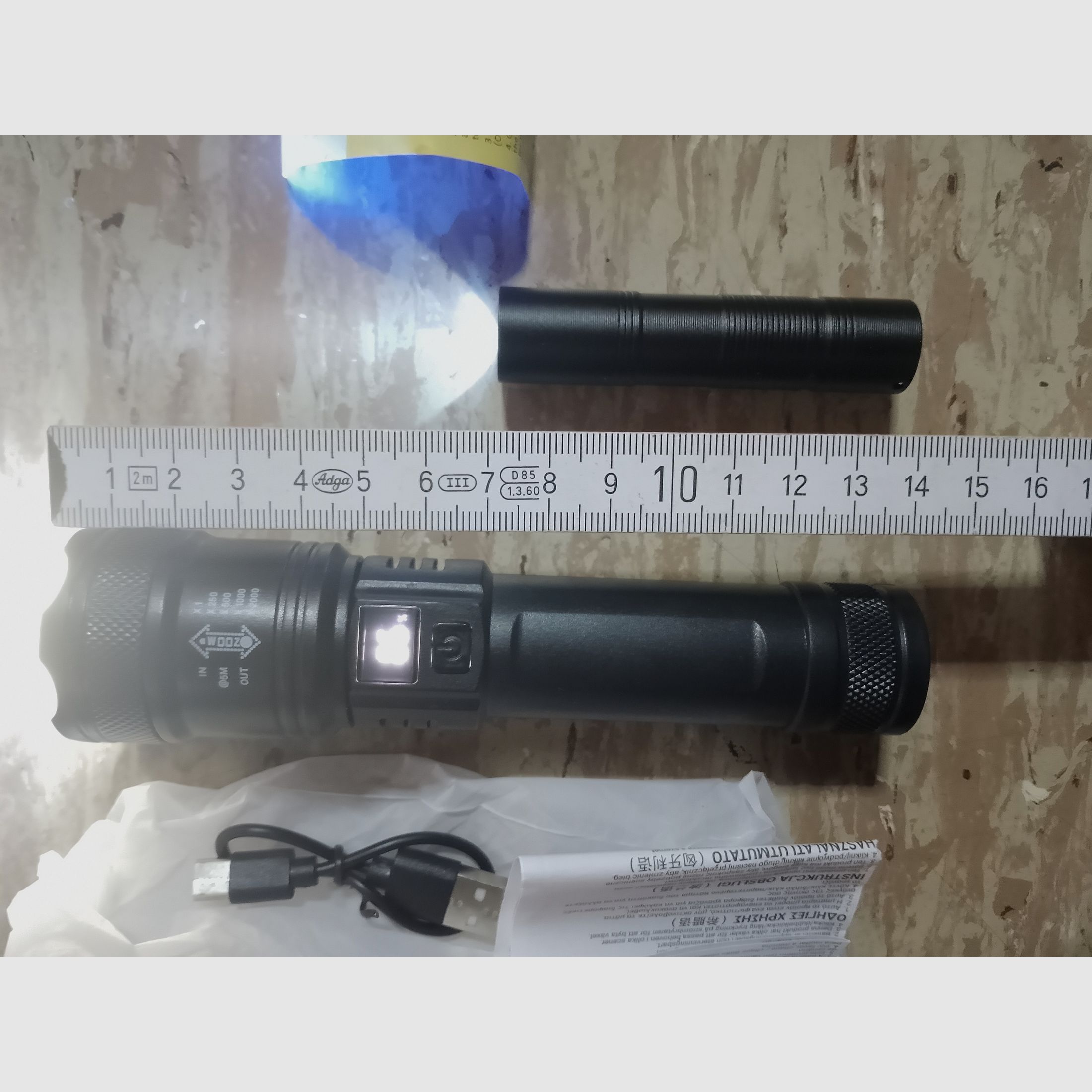 2 Taschenlampe wiederaufladbar USB 1x  UV Schwarzlicht Lampe klein 1 x LED groß mit Zoom Strobo funktion  