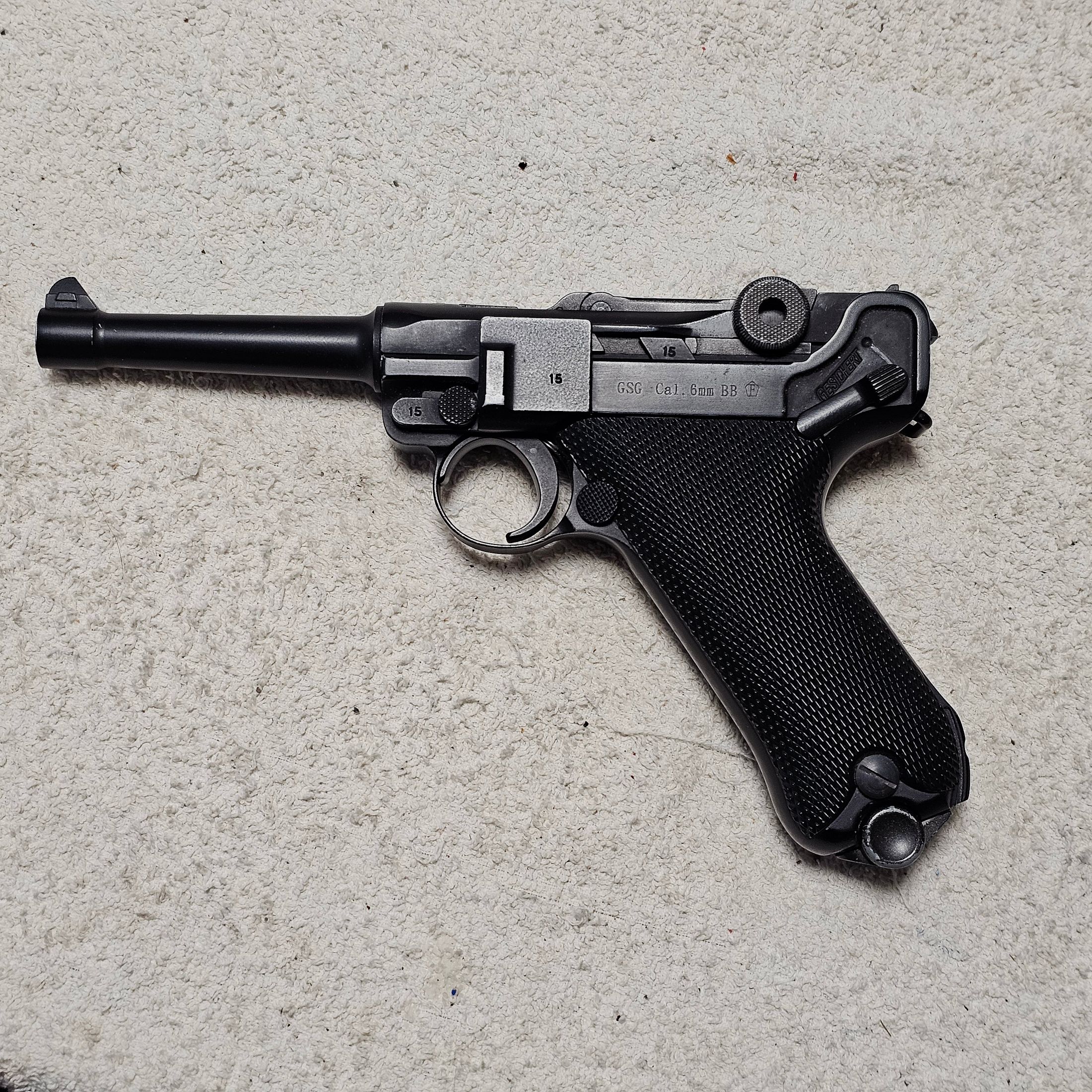 Pistola de airsoft 08