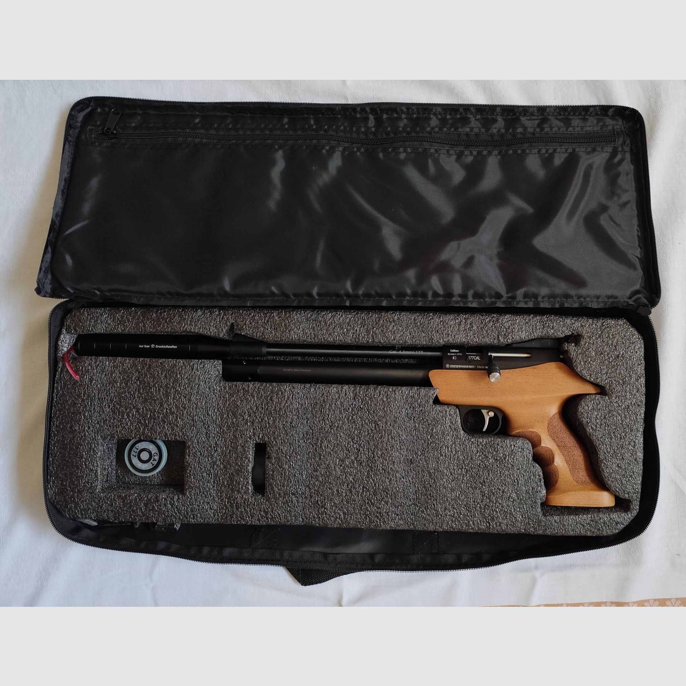 Pistolet pneumatyczny Diana Bandit+ Pompka powietrzna