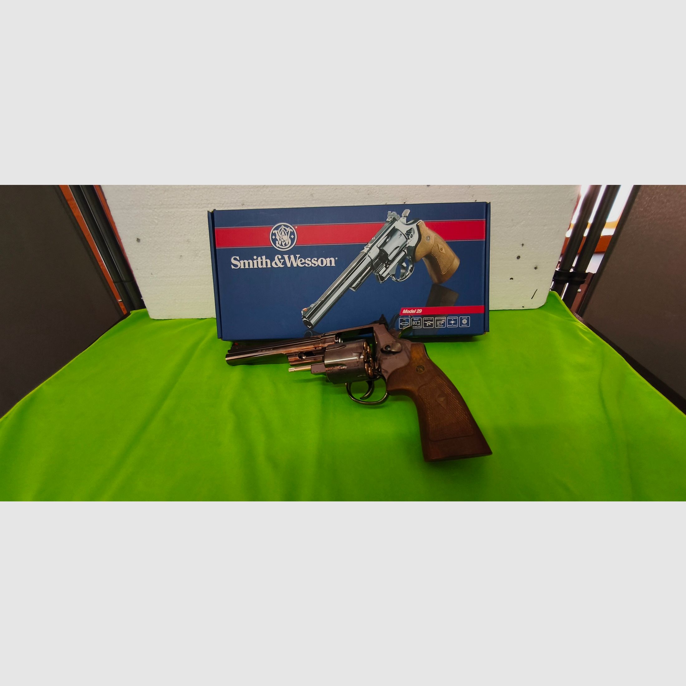 Leggenda in look lucido: Smith & Wesson M29 (.44 Magnum icona) di Umarex! 💥