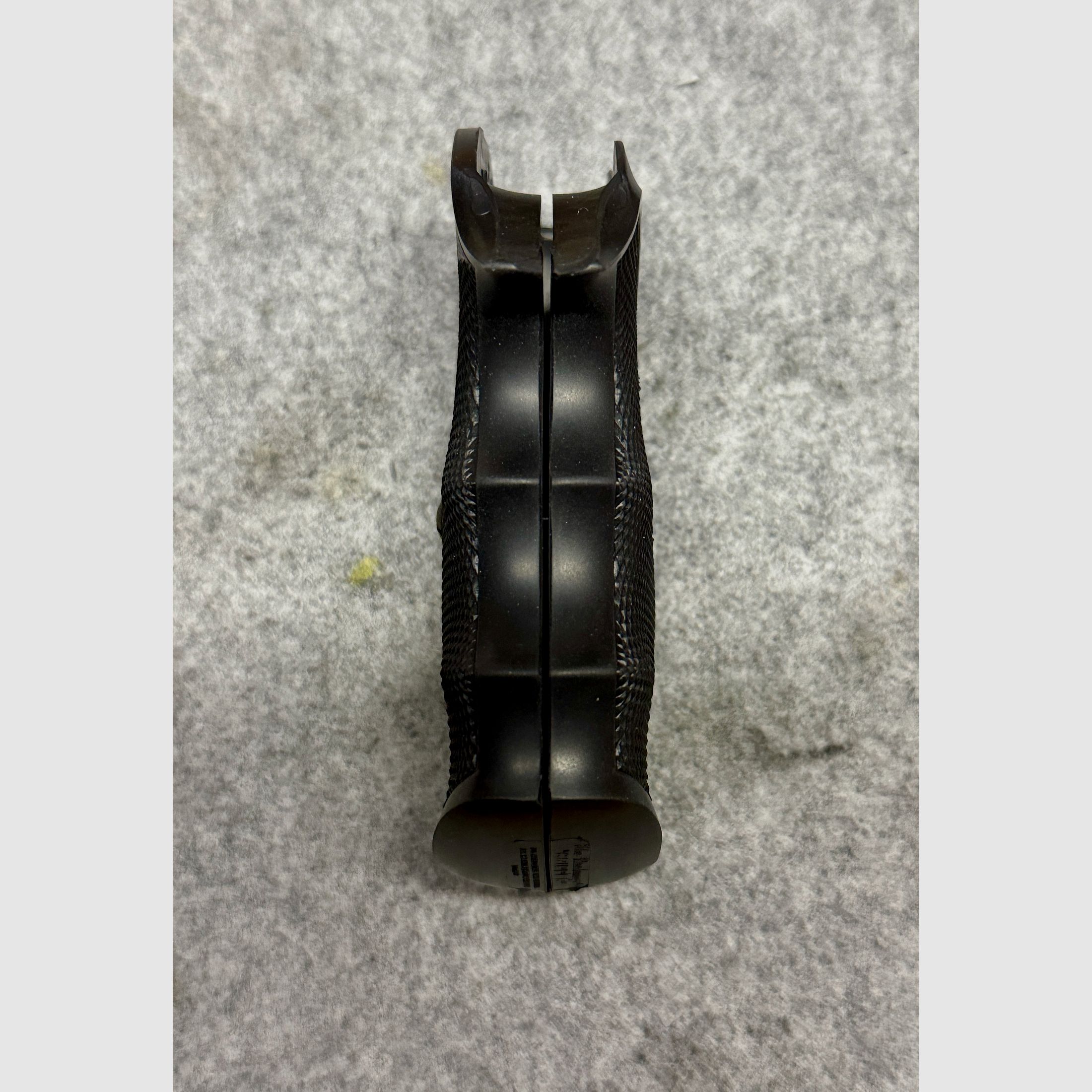 Empuñadura Gripper Pachmayr Colt Python