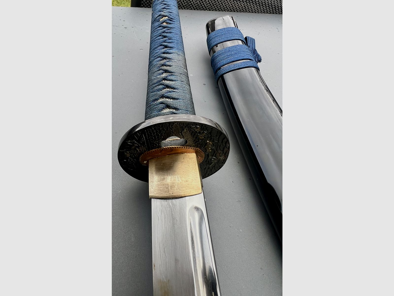 Dernière légende Mikusa 4000 Katana — 73 cm Nagasa / lame différentiée pliée / rare de collection (pas Hanwei / Paul Chen Cold Steel Tozando Nosyudo Minosaka Kaneie Yoshindo Yoshihara) Bugei Citadel première Oni Forge