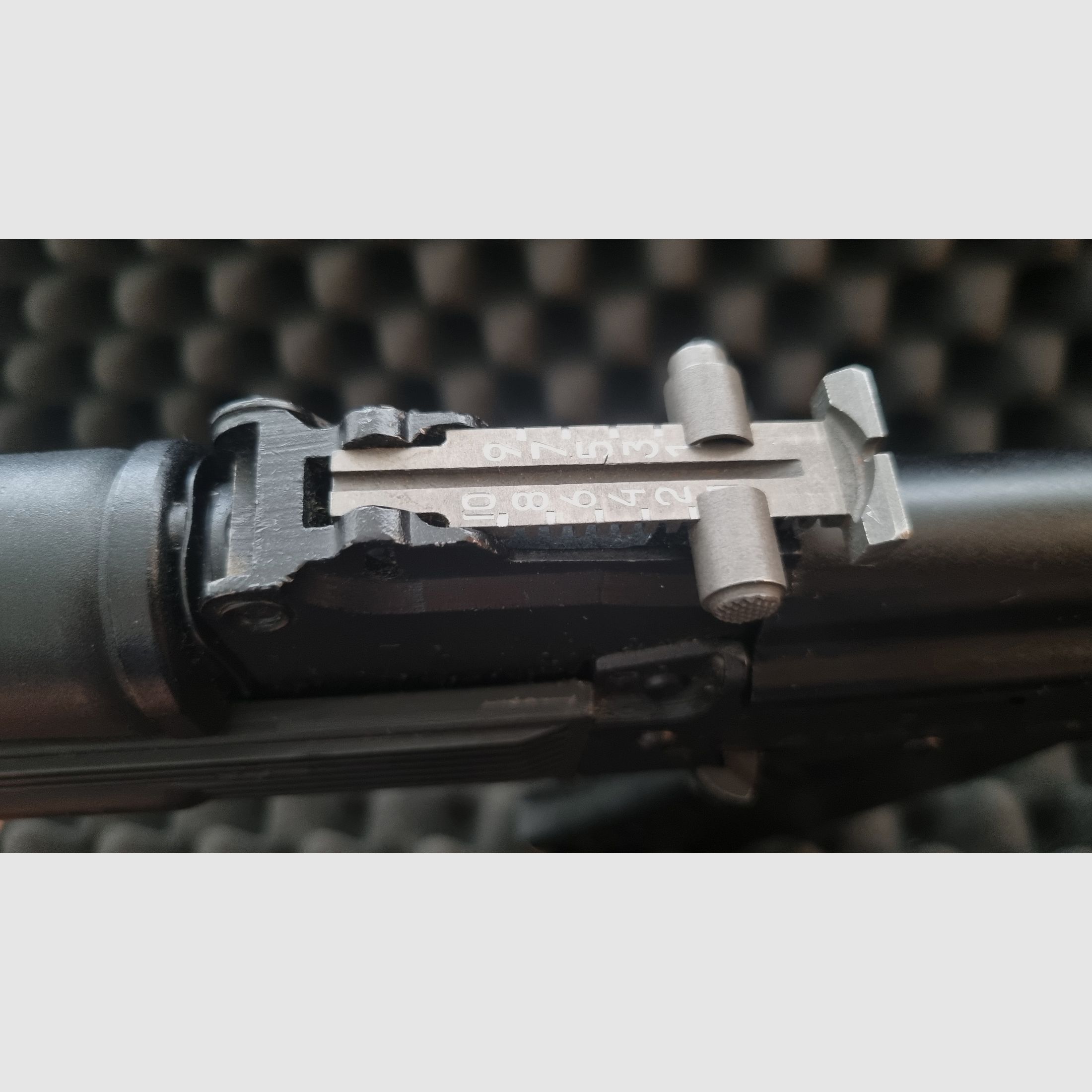 Izhmash YUNKER 3  (AK-74M)  Russische CO2 luchtgeweer uit originele onderdelen