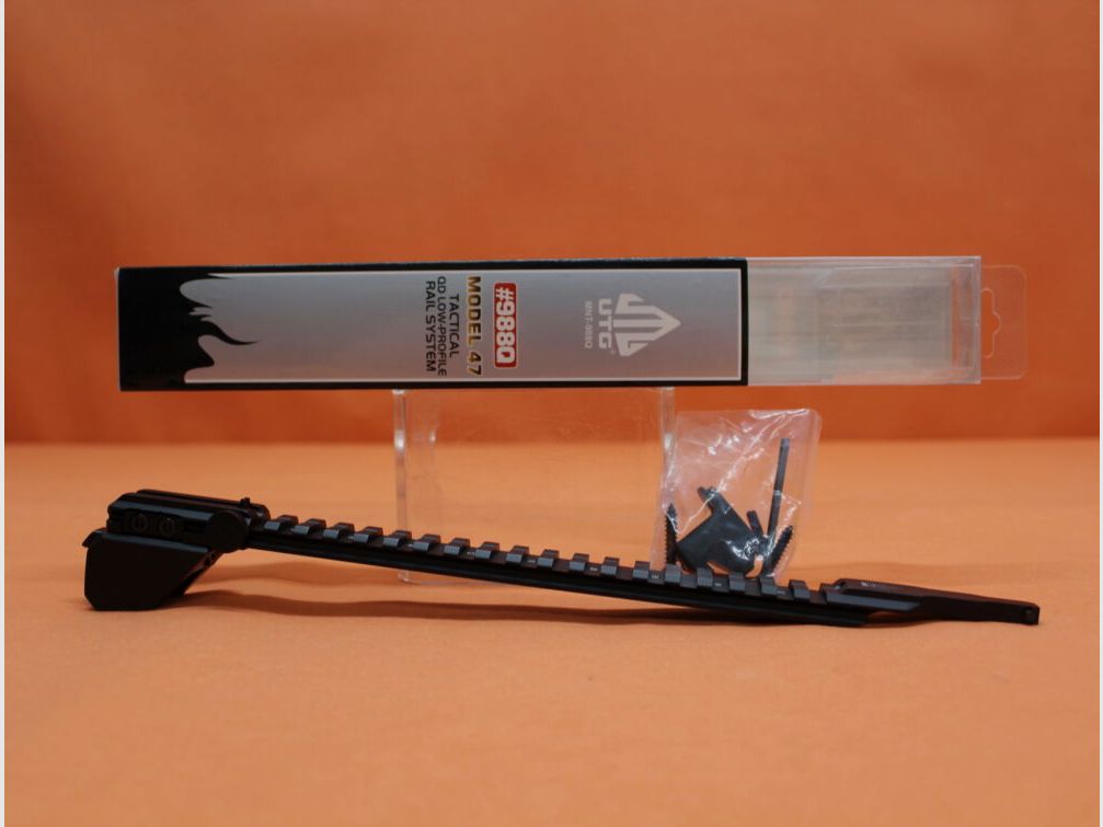 UTG - Leapers Kalashnikov AKM: Top-Rail Montage UTG (MNT-988Q) Tactical QD Low-Profile PicatinnyRail System AK47