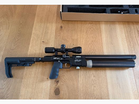 AEA HPMax MK2 con silenciador y Red Dot en OVP