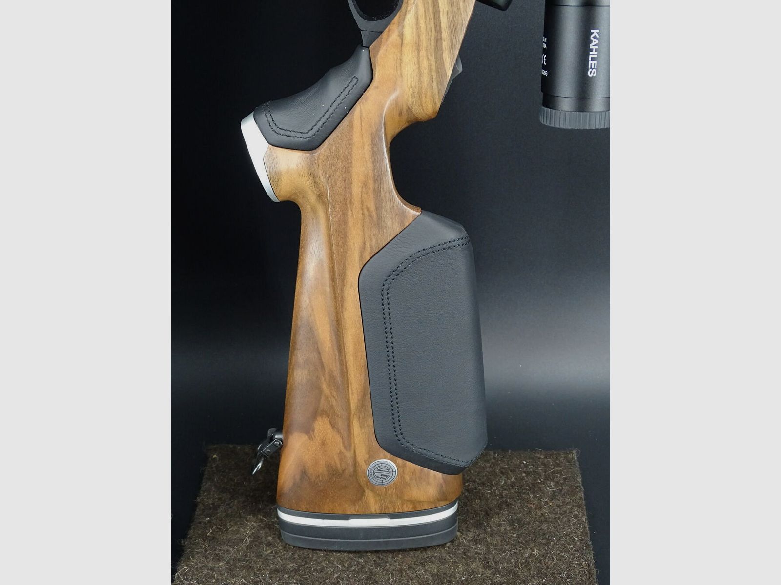 Steyr Monobloc Armad calibre .270 Win Kahles Helia Monobloc Armad "Panzerstahl Edition"