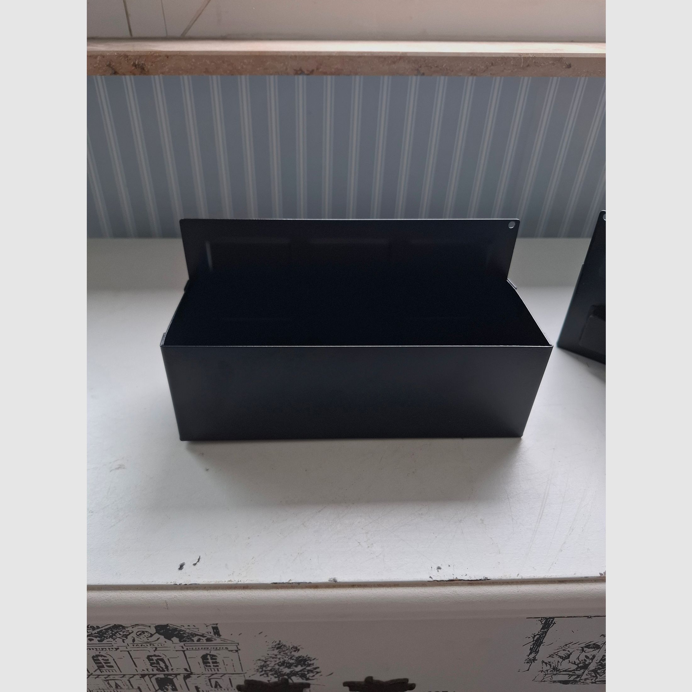 Bol magnétique, support..Charge maximale de 3 kg