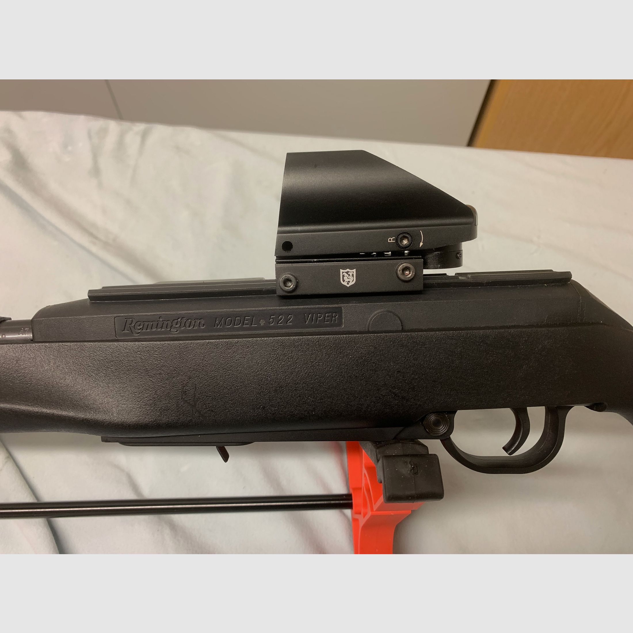 Remington Viper SLB - .22 lfb mit Optik + 2 Magazinen, Bild 6 von 12