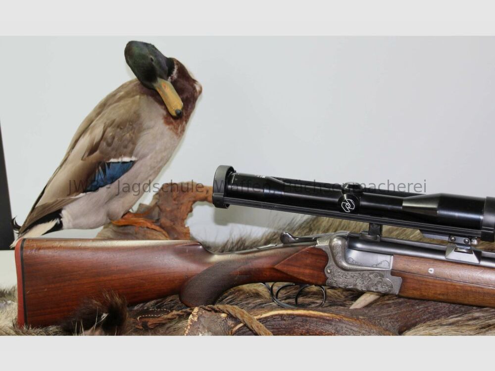 Merkel bolt-action rifle Q1 with Zeiss Diatal 7x65R; 12/70