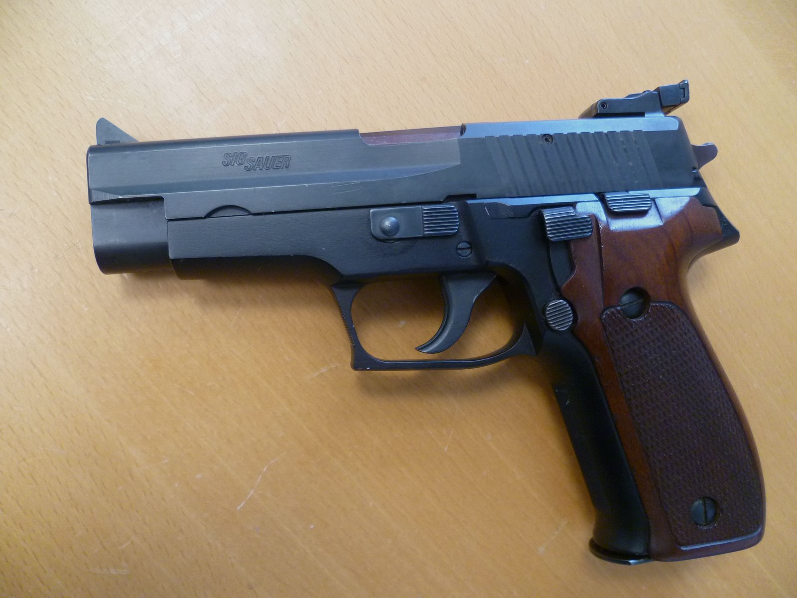 SIG Sauer P226 9mm Luger pistol