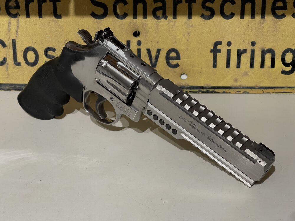 Smith & Wesson 686 Ultimate Champion
