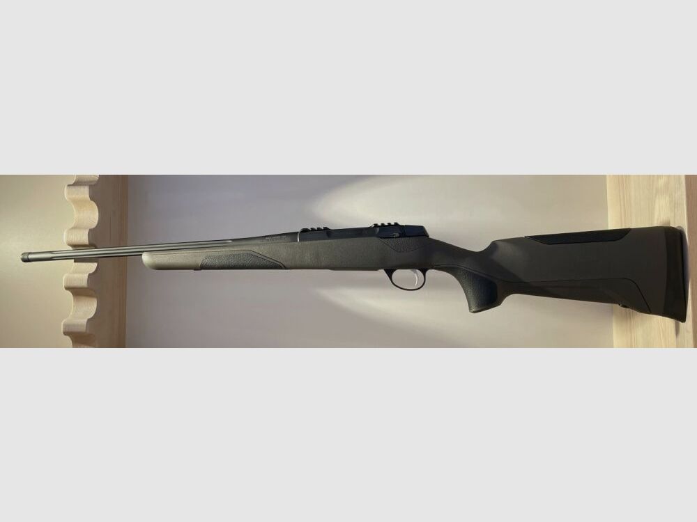 SAKO 90 FINNLIGHT KURZ ZWART