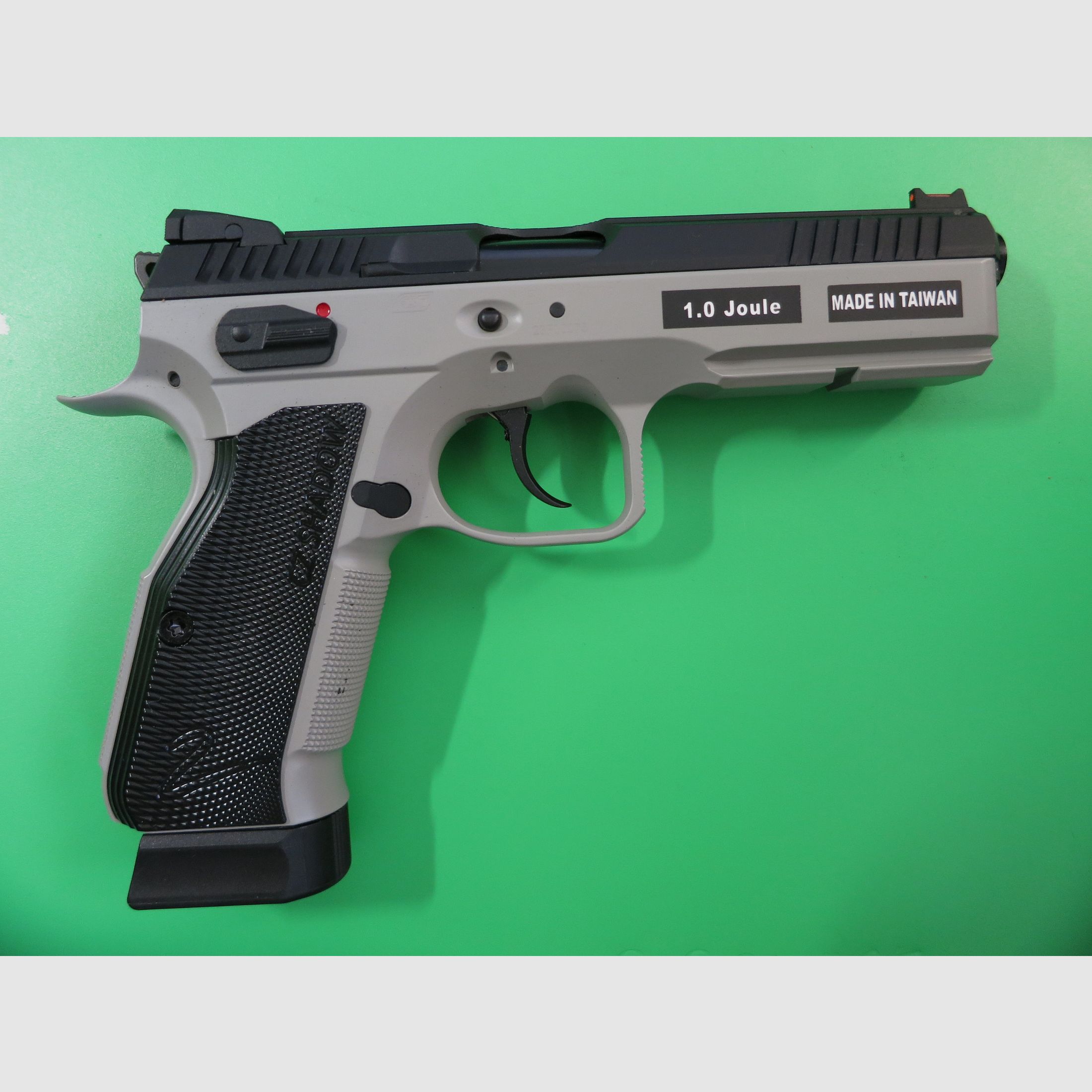 ASG Custom KJ Works, CZ CO2-Pistole Shadow 2, Trainingspistole Blowback, 4,5 mm BB, Urban Grey Edition, wie neu!      #11