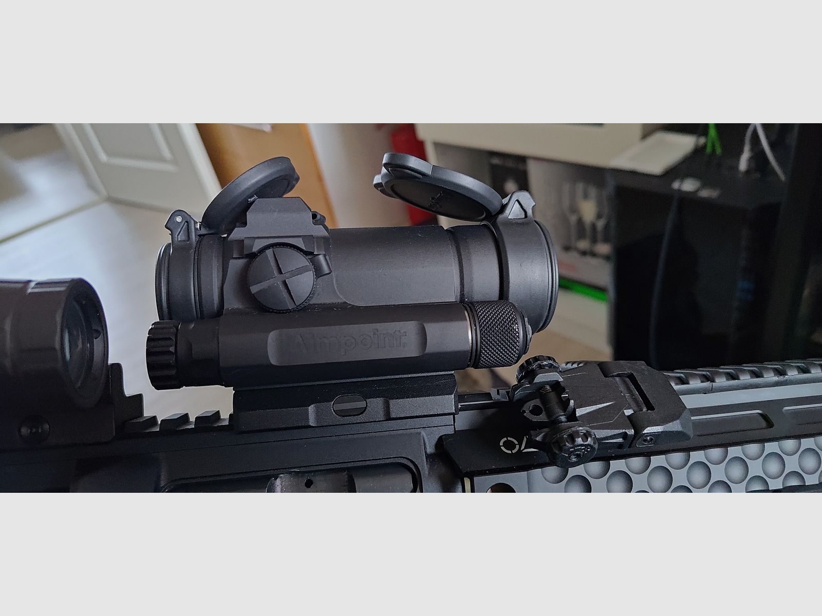 <Aimpoint CompM4S