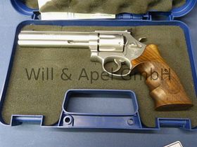 SMITH & WESSON Revolver Modell 686-6 Target Champion