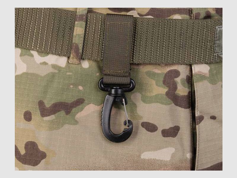 GÜRTELSCHLAUFE MIT KLETTVERSCHLUS UND KARABINER OLIVE