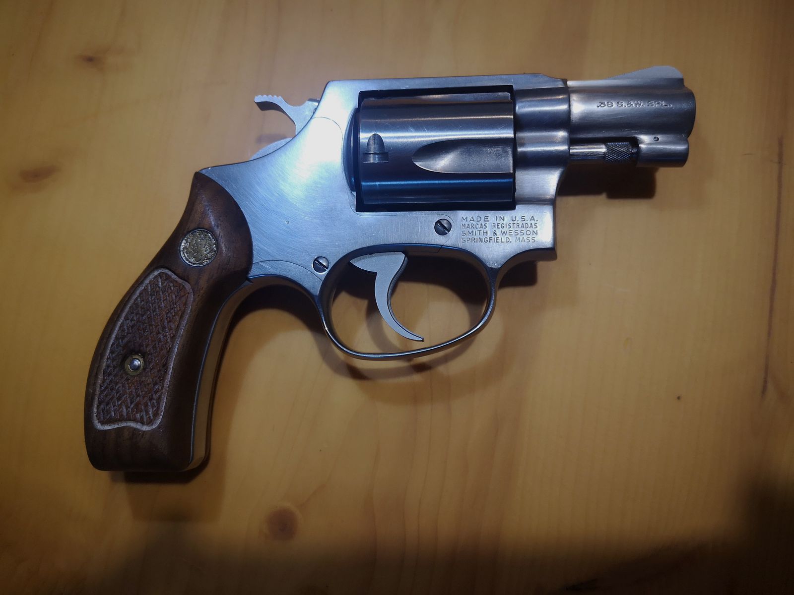 Smith & Wesson M60