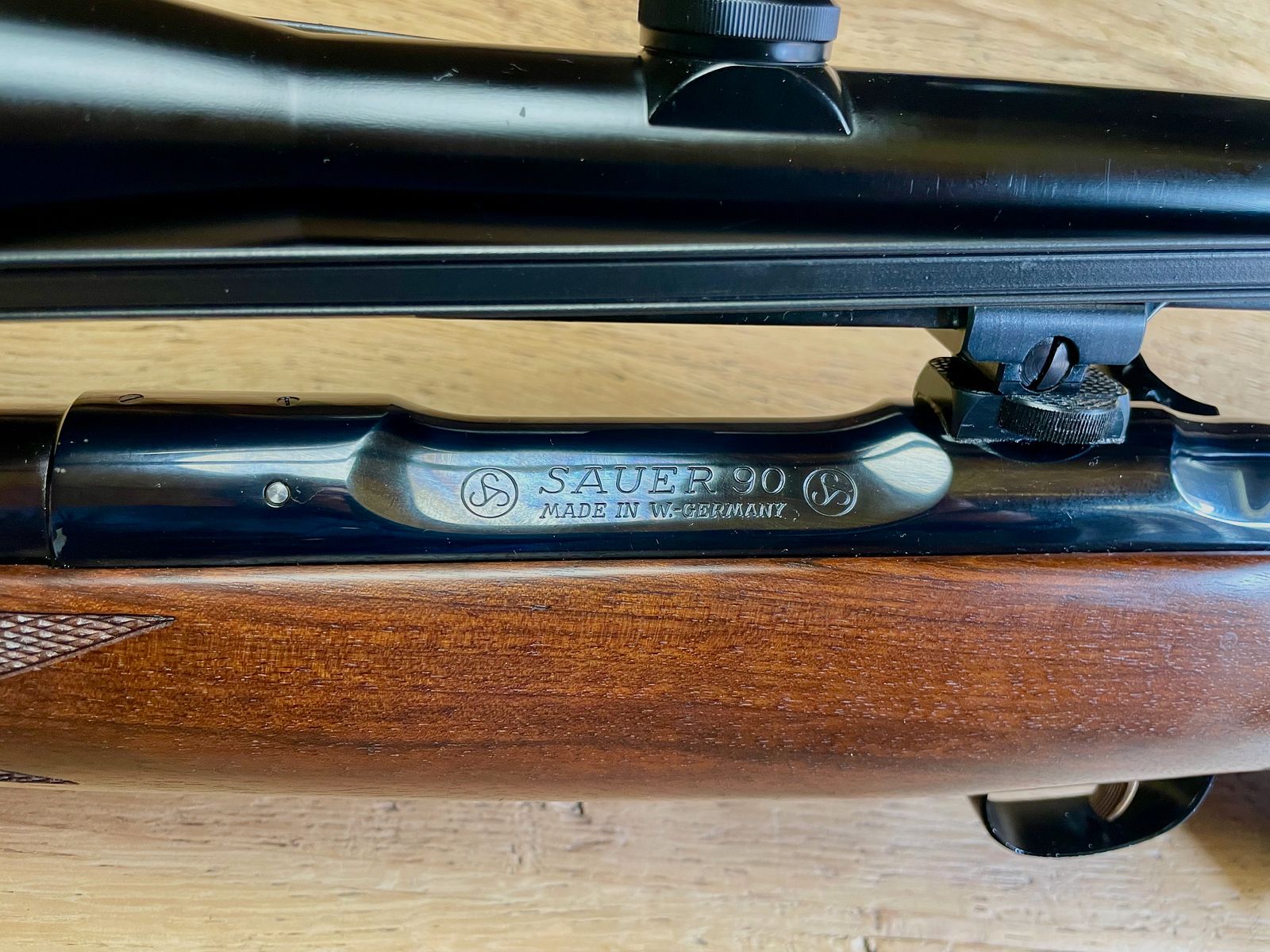 Repetierbüchse J.P. Sauer & Sohn Mod. Sauer 90 Kal. .300WeathMag mit ZF Zeiss Diavari Z