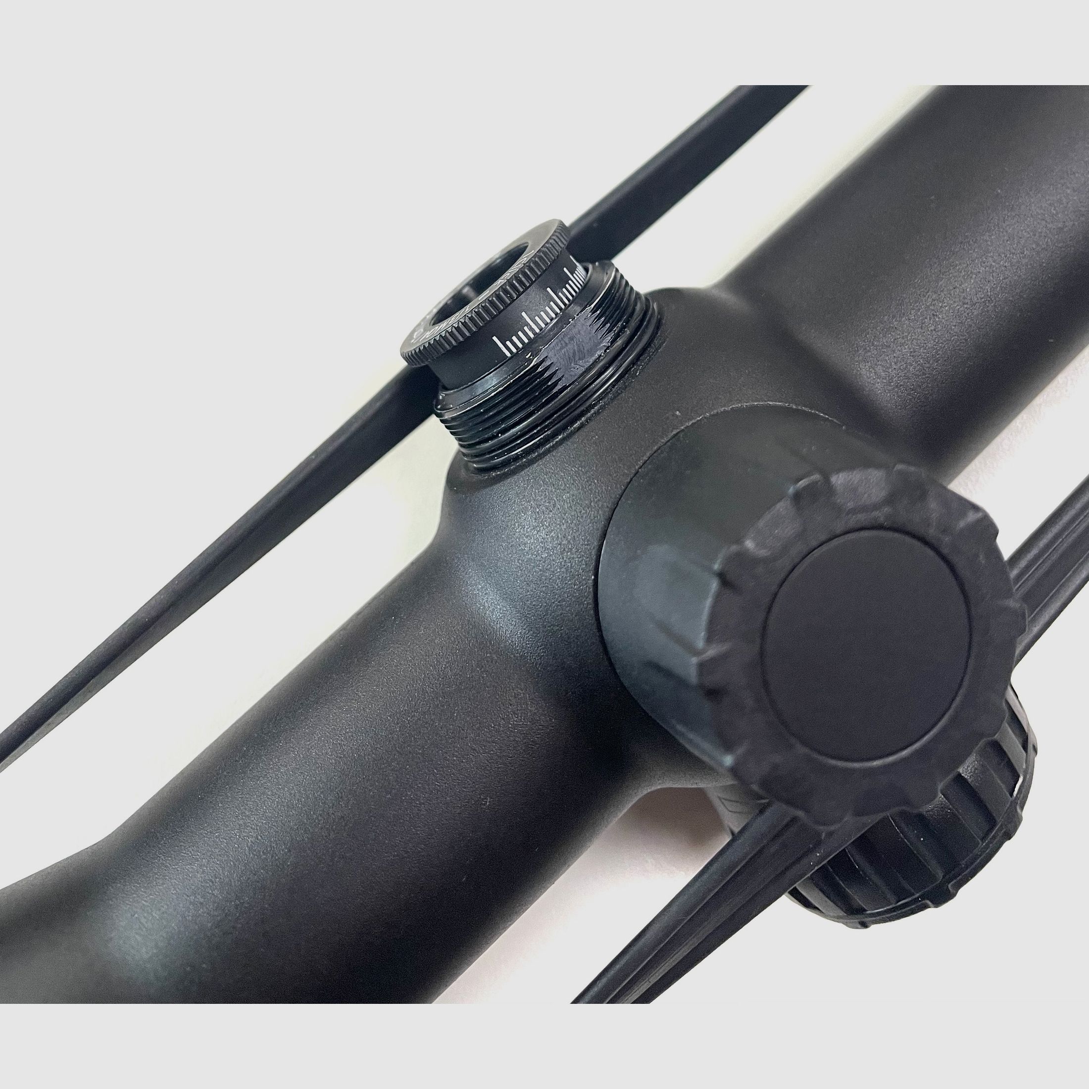 Aussteller ZEISS Conquest V6 2-12x50 M ill. Absehen 60 mit Zeiss Schiene Zielfernrohr LP