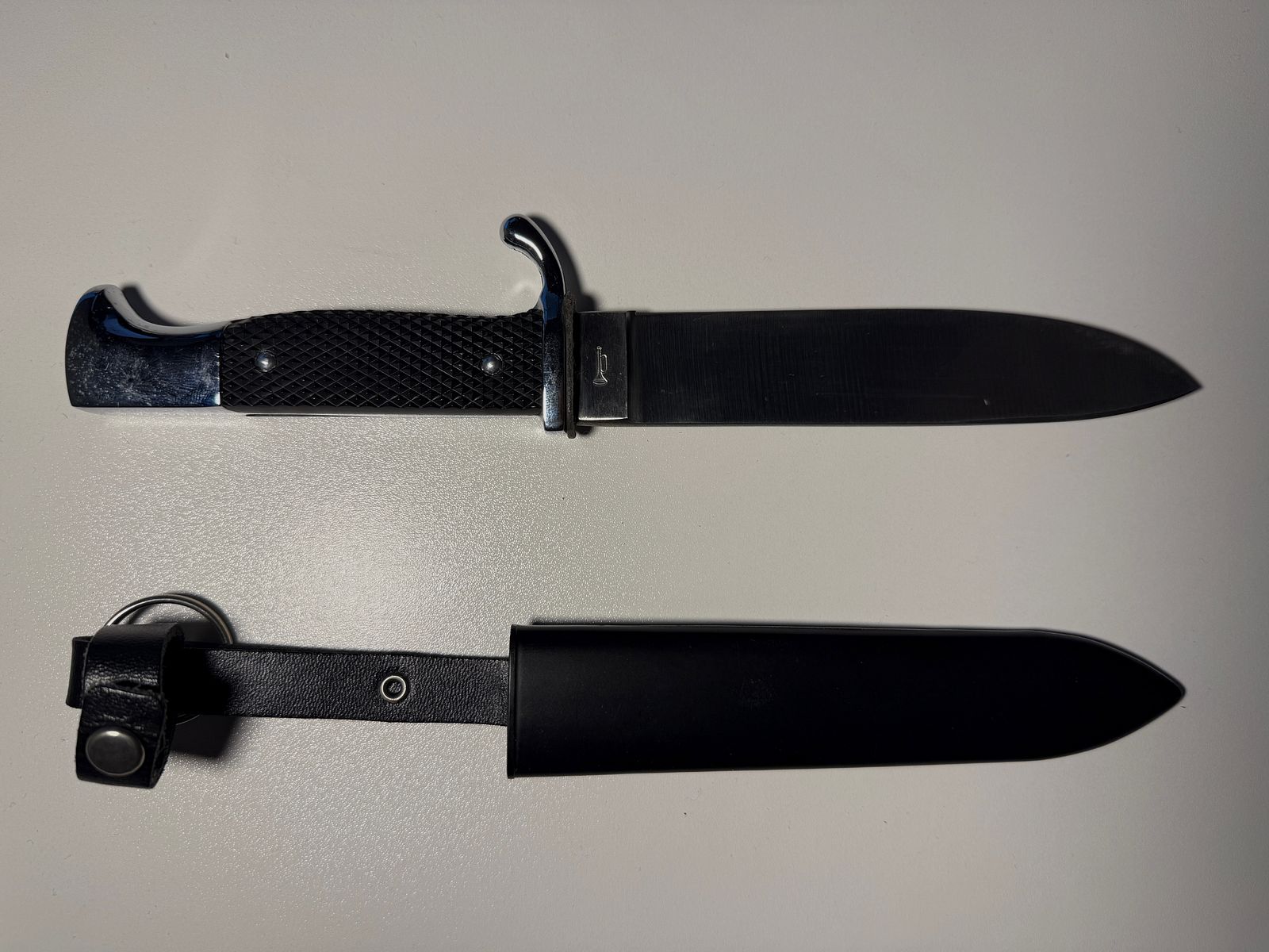 Couteau de randonnée, couteau de scout en parfait état et inutilisé