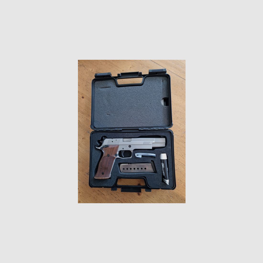 SIG SAUER P220 X-SIX .45 ACP inkl. Wechselsystem SIG SAUER P220 .22 lfb