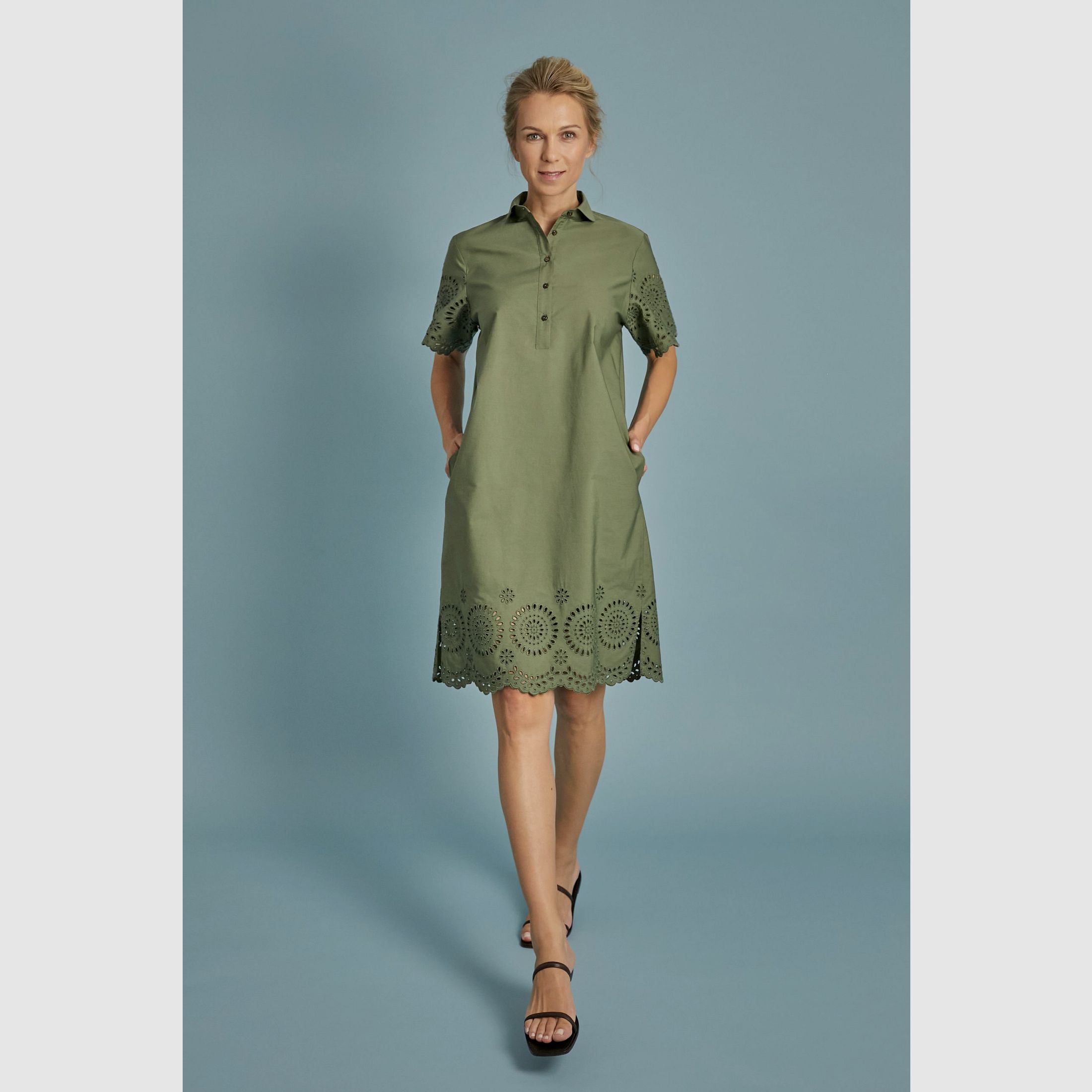 WALLMANN Kurzarmkleid mit Lochstickerei, Bild 2 von 3